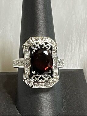 Regal Renaissance 925 Red Ring